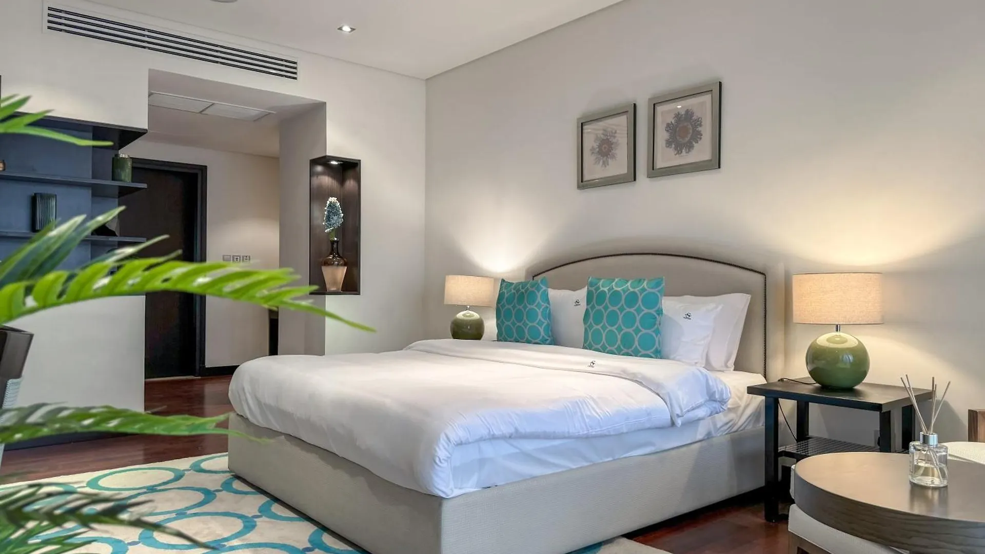 Picture-Perfect 2Br Apartment With Burj View Dubai