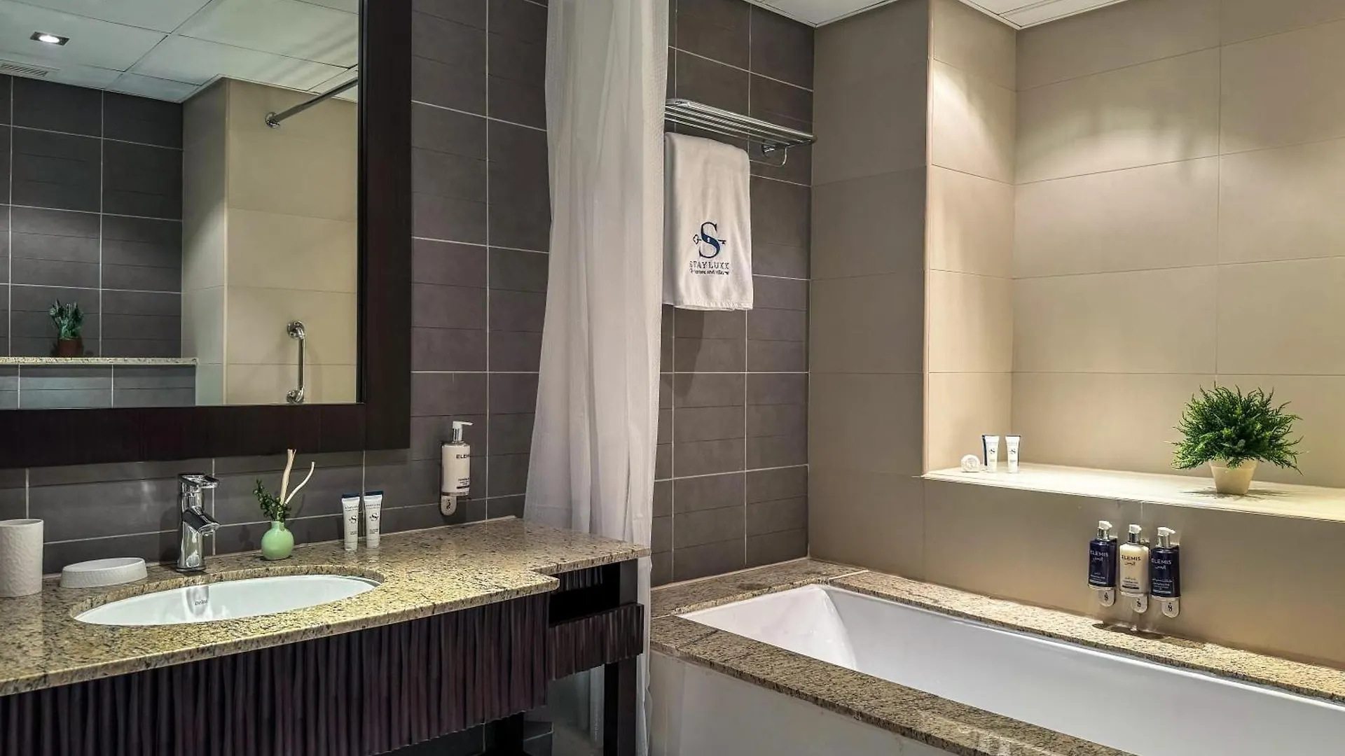 Picture-Perfect 2Br Apartment With Burj View 迪拜 0*,  阿拉伯联合酋长国